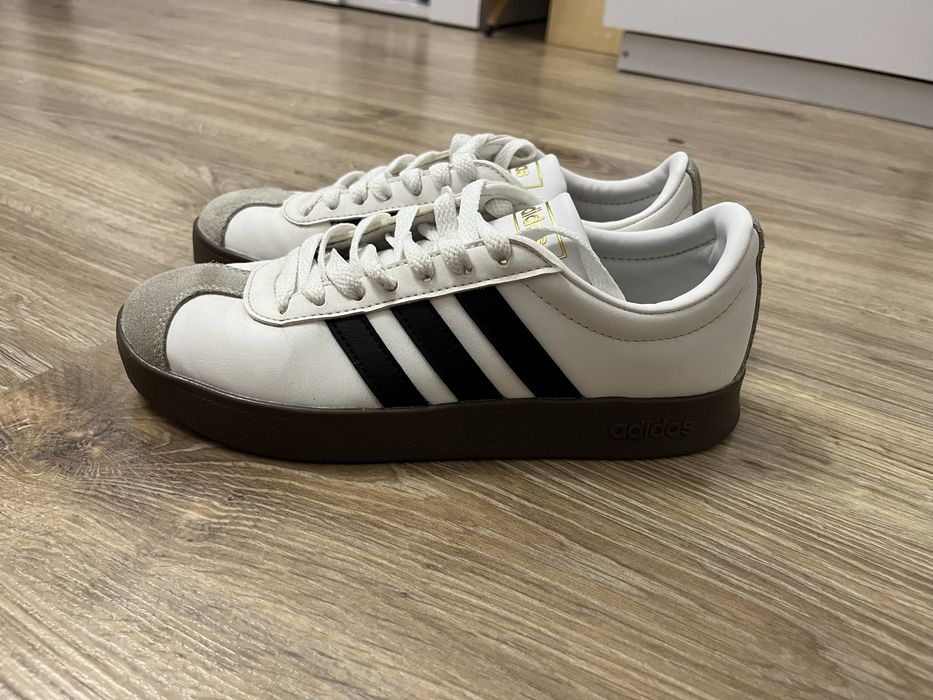 Кросівки adidas