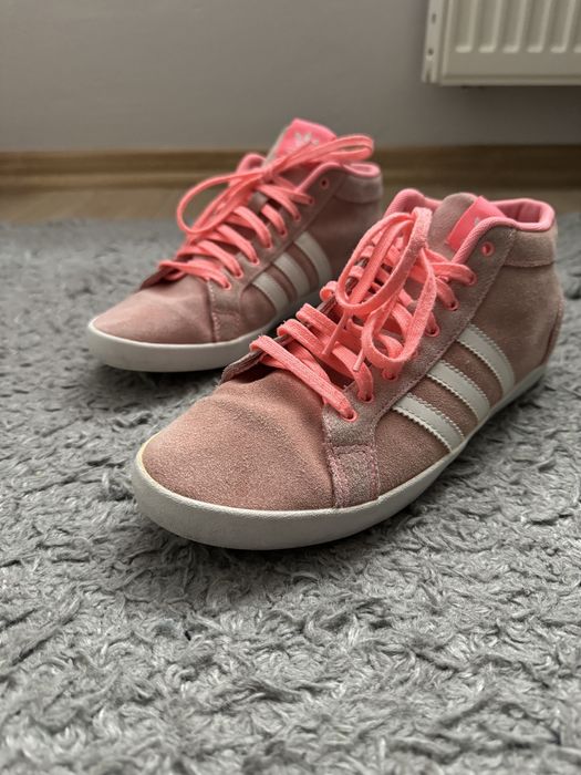 różowe buty adidas adria mid