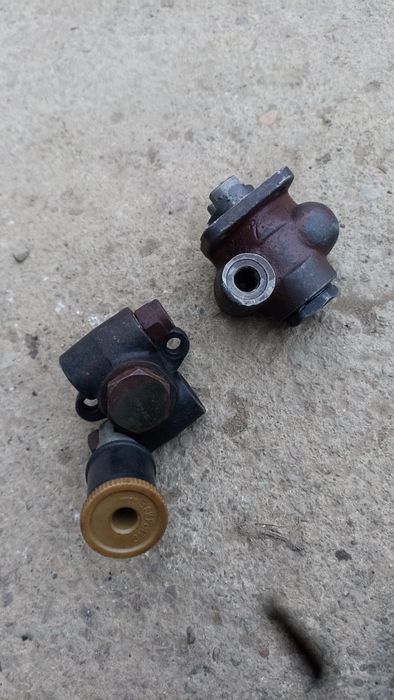 Насос низького тиску  трактор, диск щеплення МТЗ 80 новий, причіп вісь