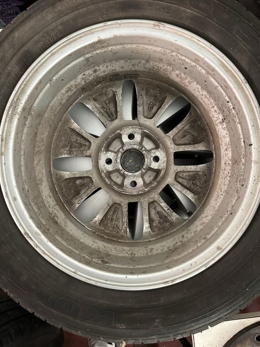 Диск R15 + KUMHO solus kh17 185/65 Шина на Kia Rio