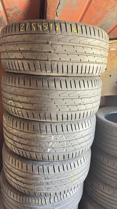 Резина R17 225/45 Hankook Ventus S1evo2