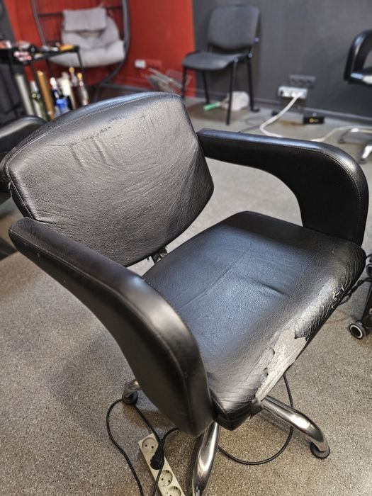 Перукарске кресло гідравличне