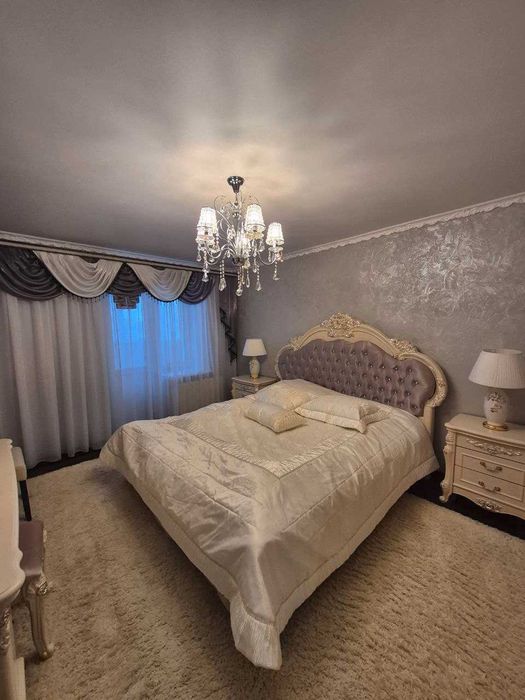 ПРОДАЖ ! двостороння + 2-кім + 67 м² + Індивідуальне опалення