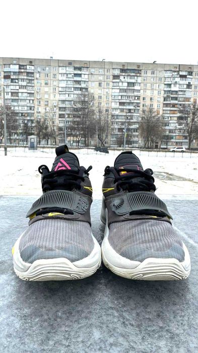 #4116 Nike Freak 3 [US 8.5|26.5 cm]