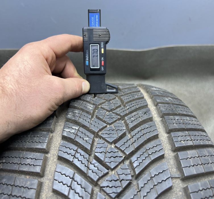 Шини 7.5 мм зима 245 45 R17 Goodyear Ultragrip Gen1 MO зимові пара