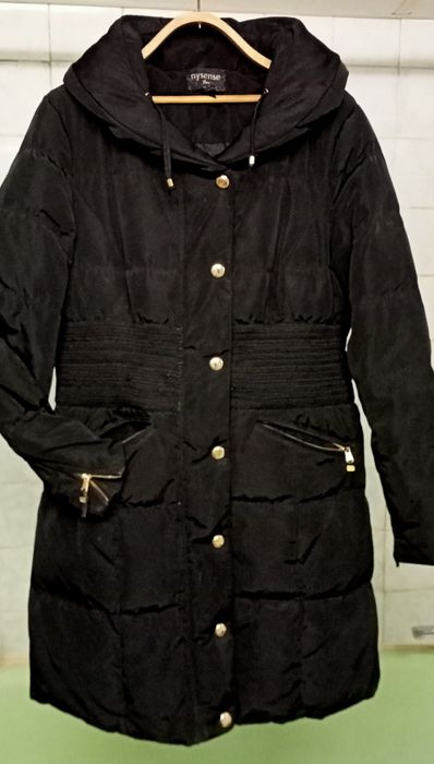 Пиджаки и свитера.