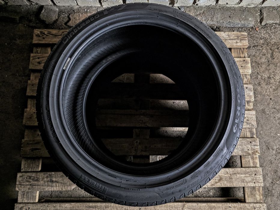 Пара 235/40r19 Pirelli | 2022/2021 | Преміум шини | Ідеальний стан/2шт