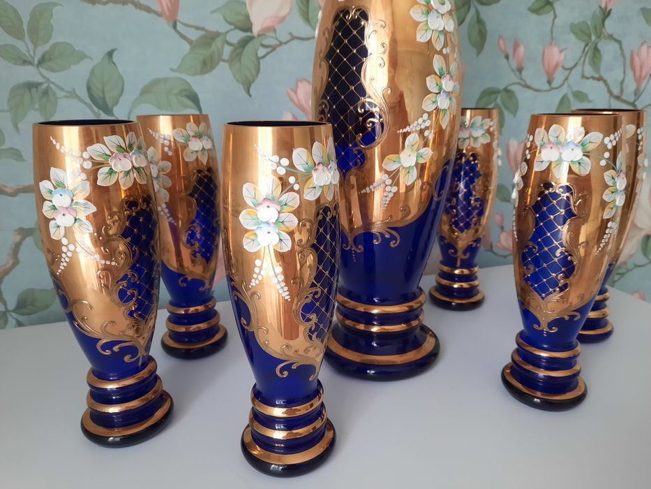 Богемия смальта кувшин и шесть бокалов