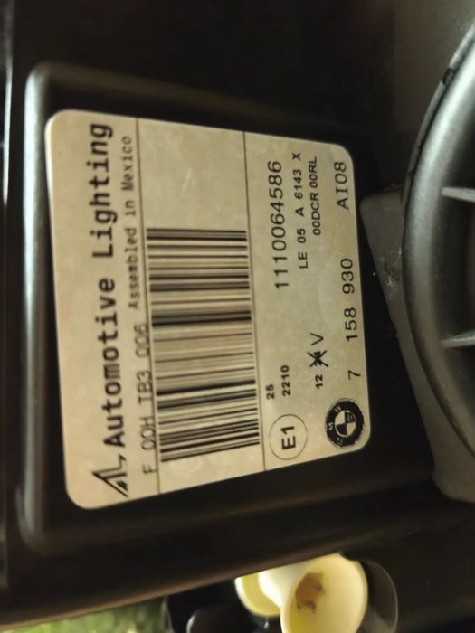 Farol direito bi-xenon direcional BMW X5 E70