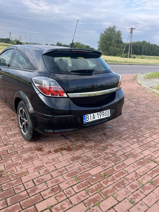 Opel astra h gtc