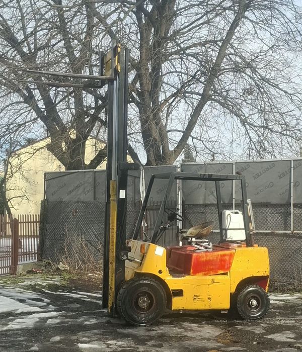 Wozek widlowy bułgar  2,5tony perkins