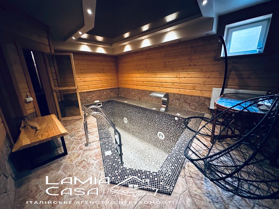 VIP будинок біля парку , в топовій локаціі