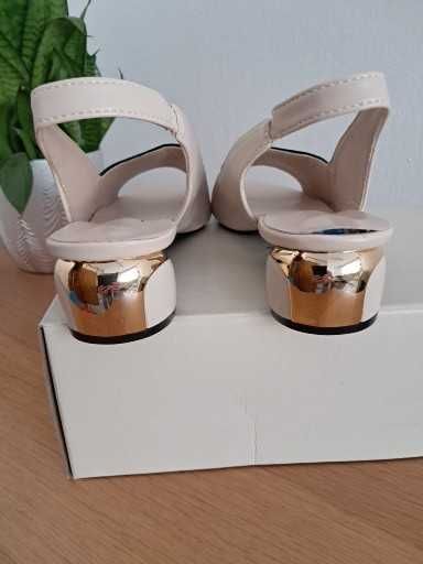 Nowe buty damskie rozm. 39