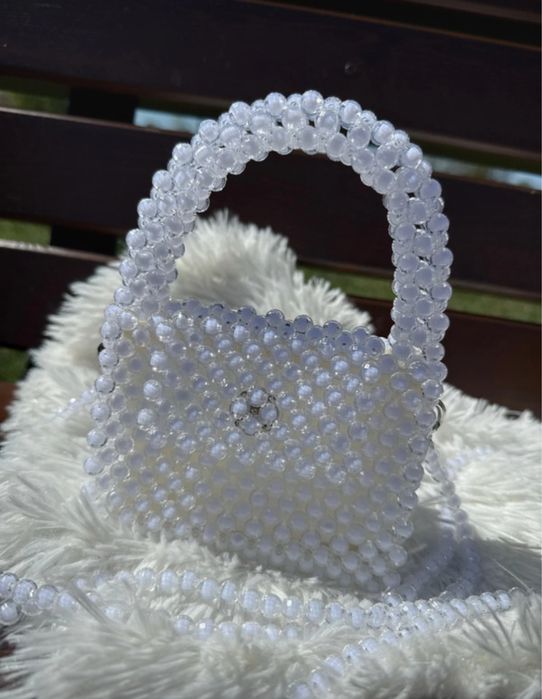 Biała bardzo fajna torebka