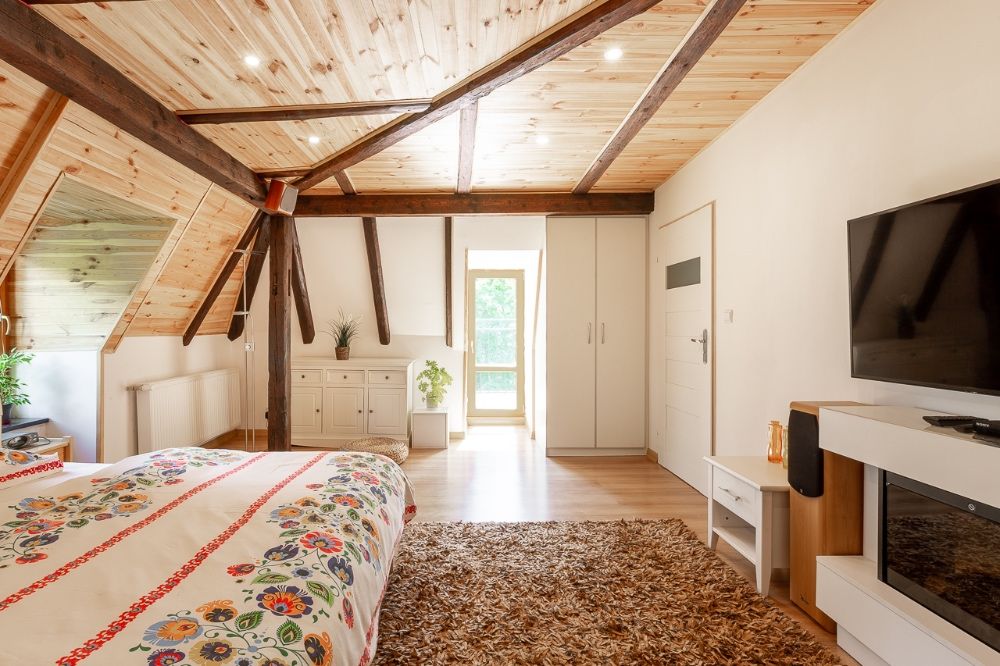 FERIE /WAKACJE itp Apartamenty/Pokoje ze śniadaniem-NOCLEGI w CENTRUM