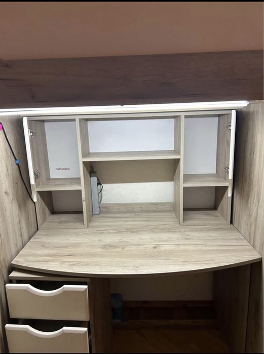 Ліжко горище в ідеальному стані