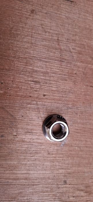 Nakretka kołnierzowa m10 nierdzewna