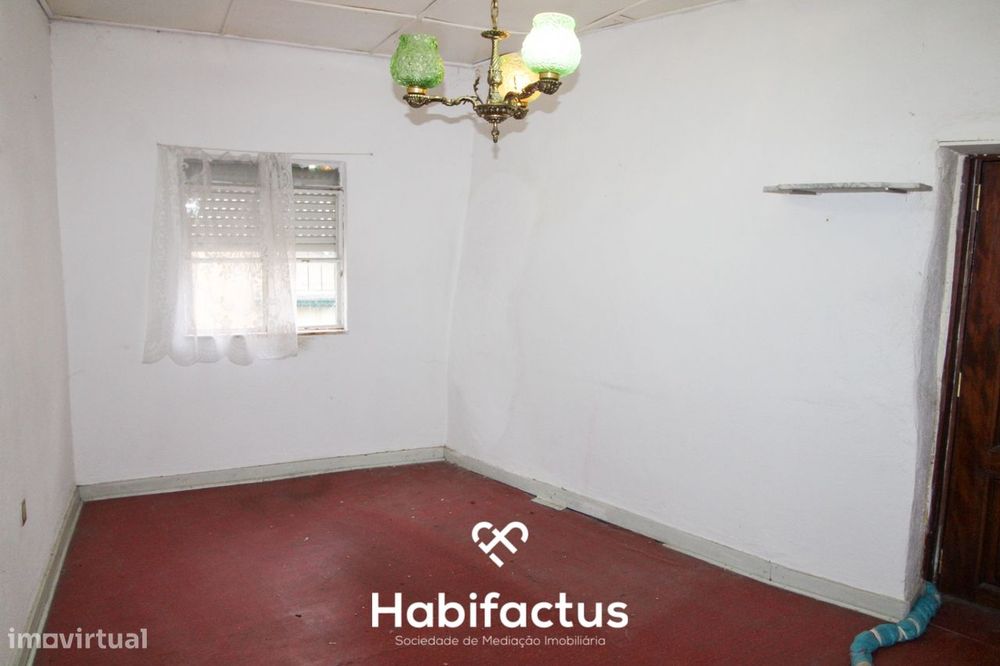 Moradia devoluta para venda em marzovelos - Viseu