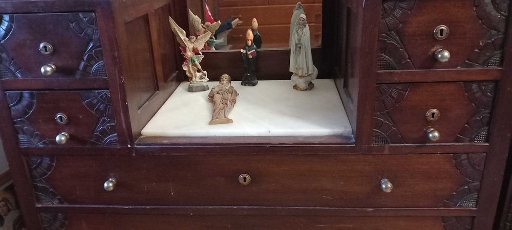 Cómoda Antiga anos 50