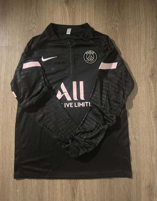 Komplet dresowy  Paris Saint-Germain. Rozmiar M nowe nie używane