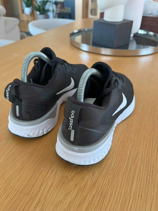 Sapatilha corrida mulher Nike Odissey React, tamanho 40