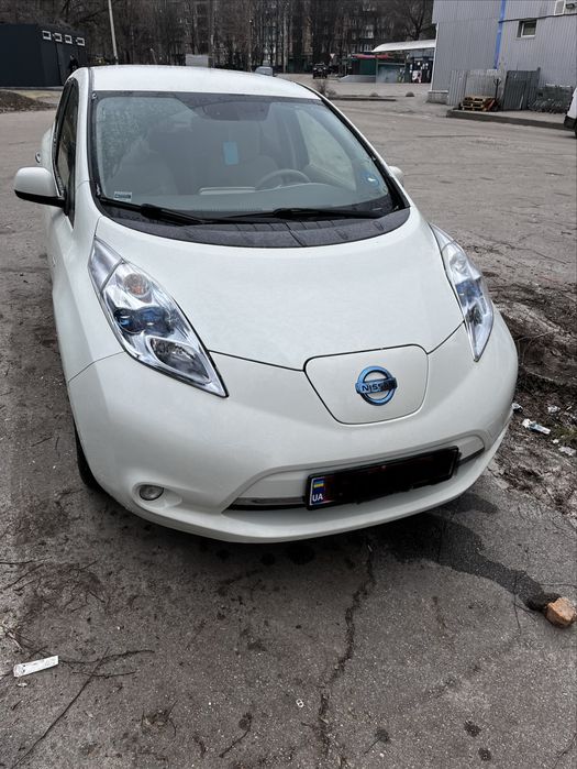 Nissan leaf 2012