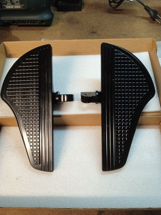 Peseiras em alumínio para moto