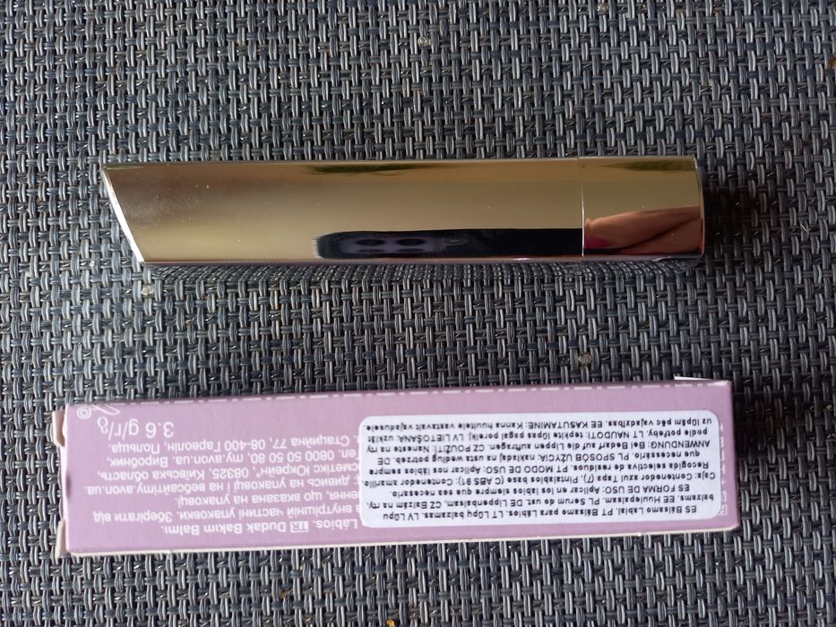 Serum do ust Avon