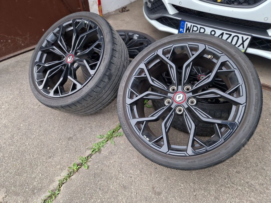 Renault Megane R.S Sport Interlagos 19" 5x114.3 Opony 245/35R19