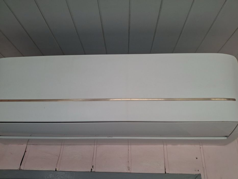 Продам кондиціонер Toshiba