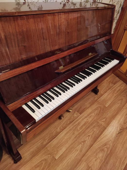 Пианино «Украина»