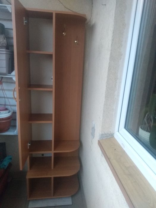 Posiadam na sprzedaż wieszak do przedpokoju