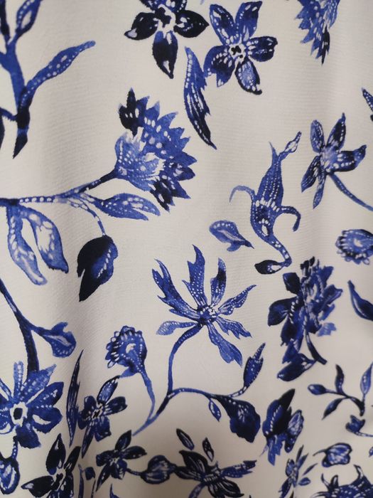 Жіноча блузка у квітковий принт бренду Phase Eight