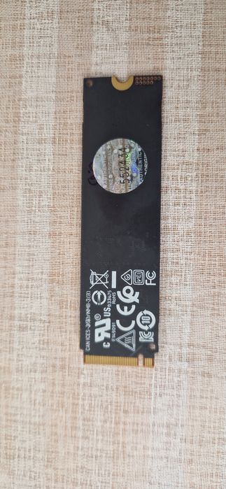 NVMe SSD 256Gb  PM991 fabricado pela Samsung