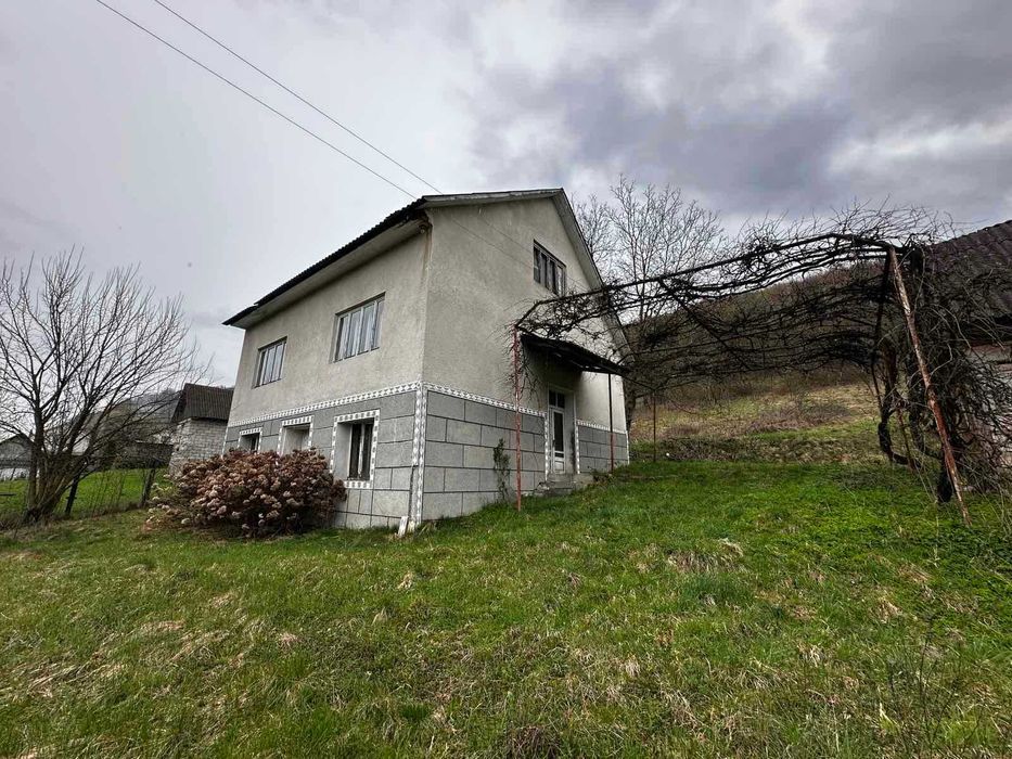 Продається будинок в с. Крива