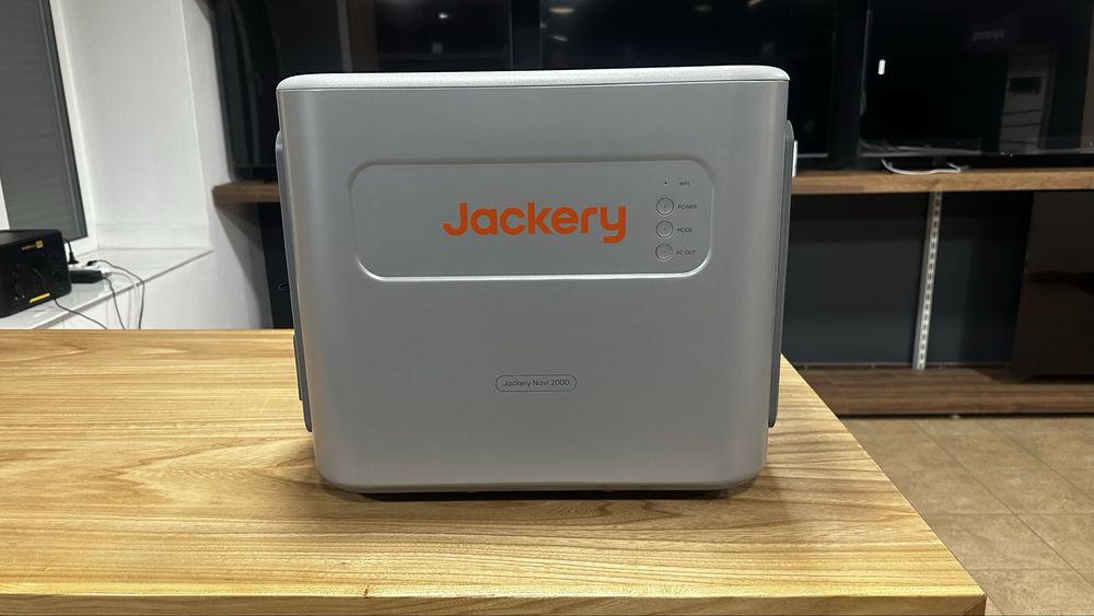 JACKERY NAVI 2000 — Зарядна станція  Ємність 2048 Wh,  система резервного живлення для дому