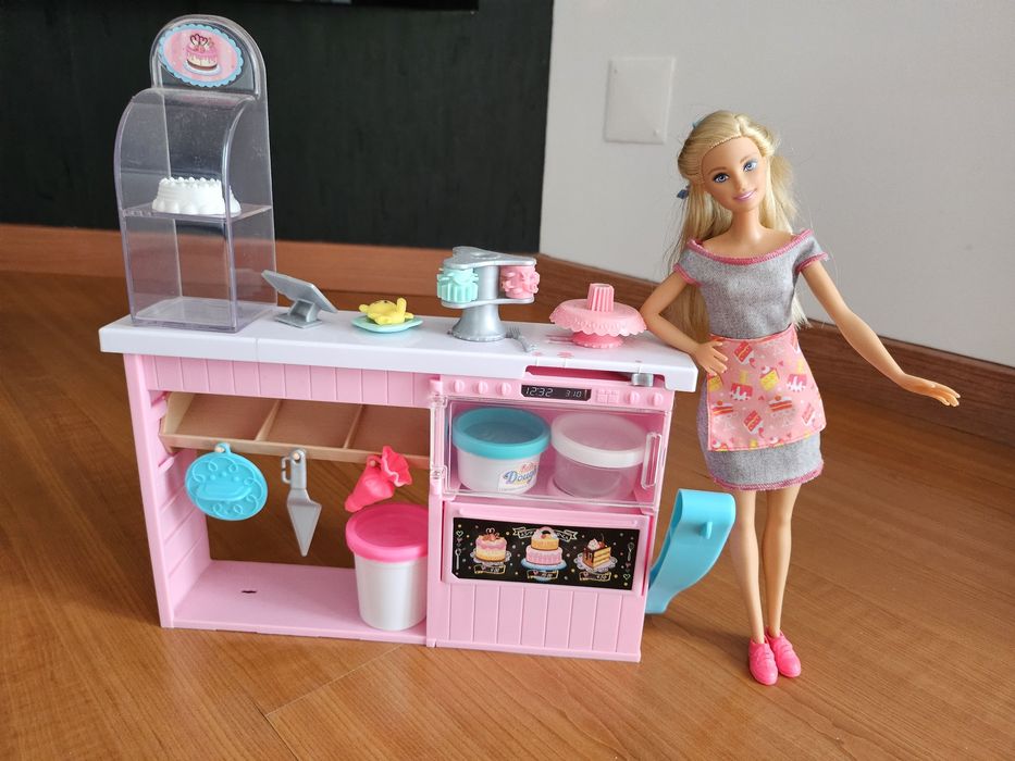 Barbie pasteleira