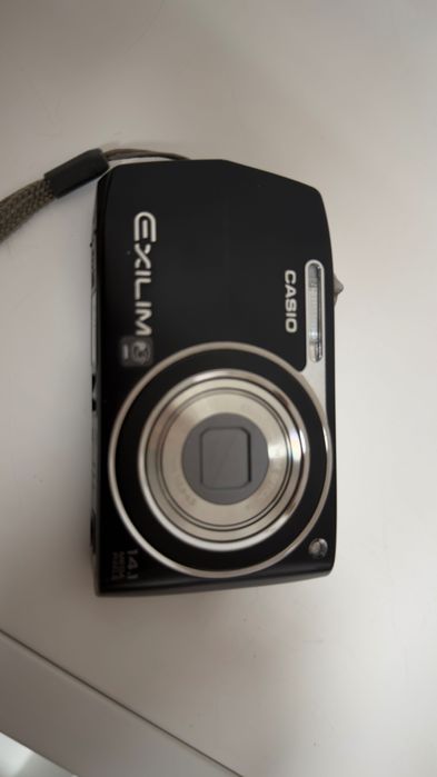 Vende-se Casio Exilim