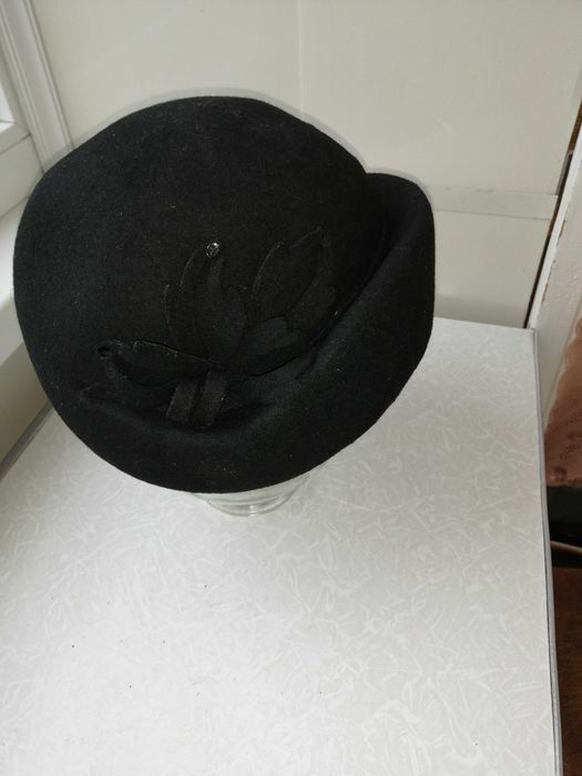 Женская фетровая шляпа