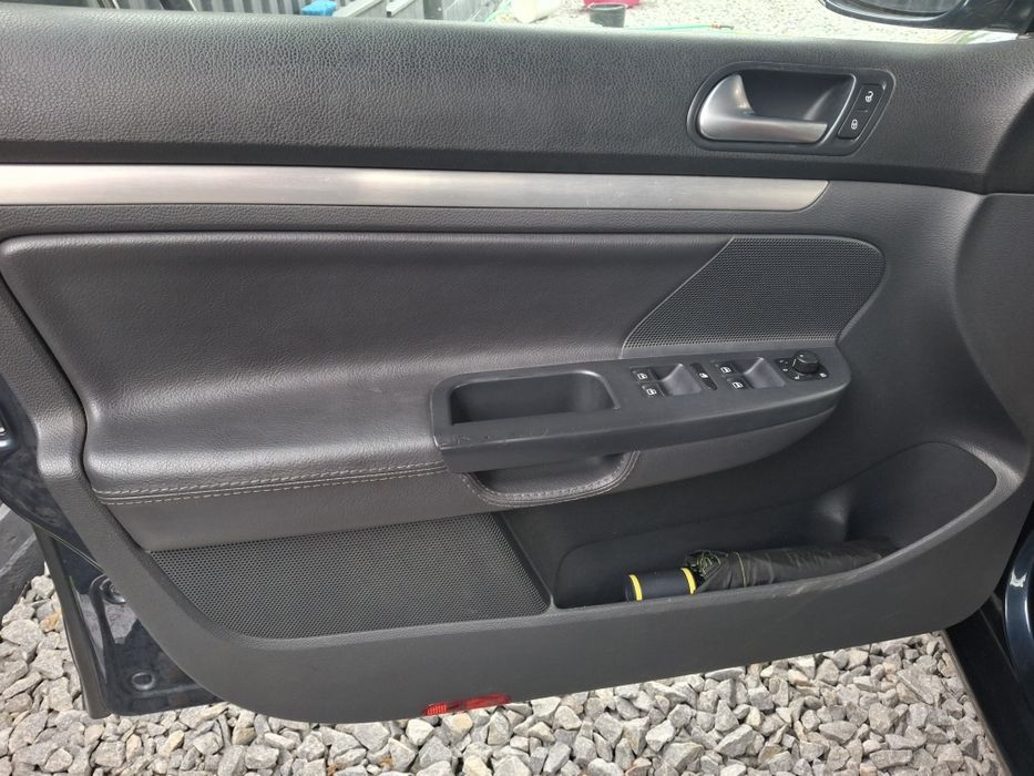 Продам власне авто Volkswagen GOLF 5