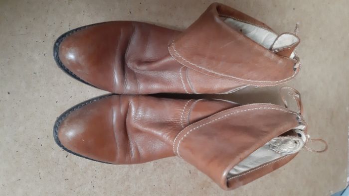 Женские кожаные ботинки (казаки)