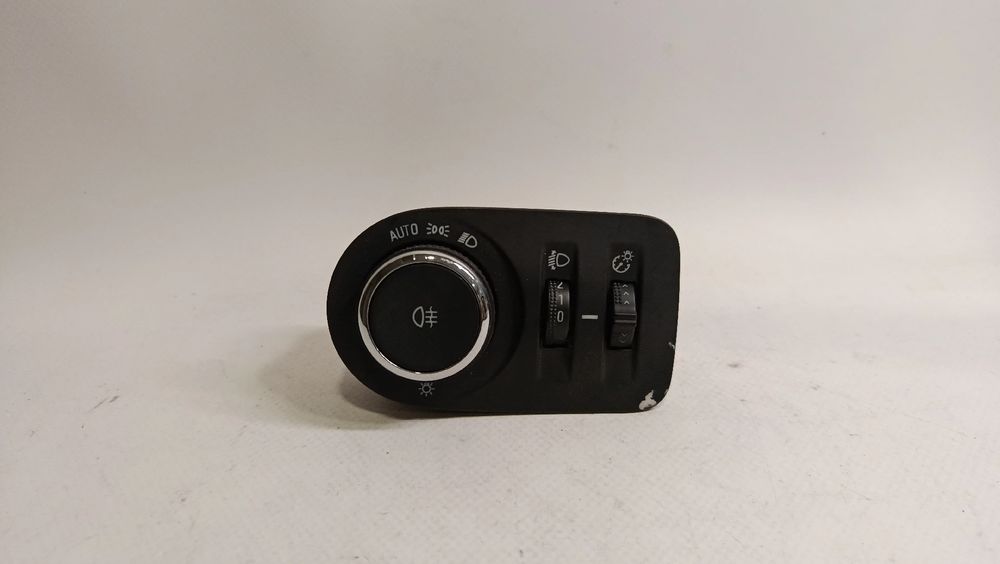 Botão / interruptor de luzes OPEL Astra K Sports Tourer