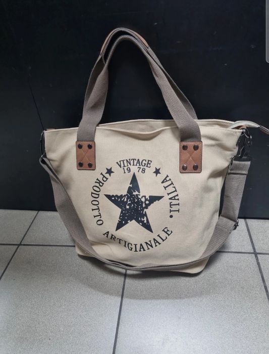 Beżowa torebka damska listonoszka