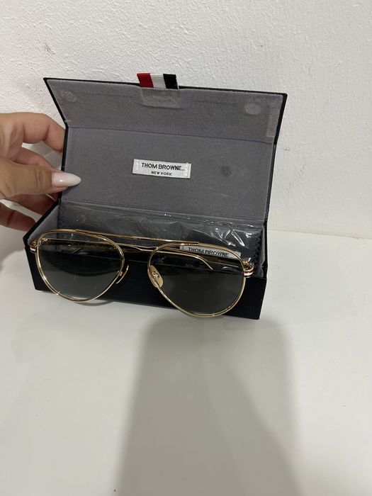 Okulary zerówki firmy Thom Browne