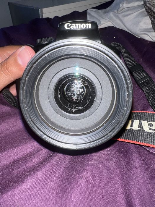 Vendo camara canon 1100d