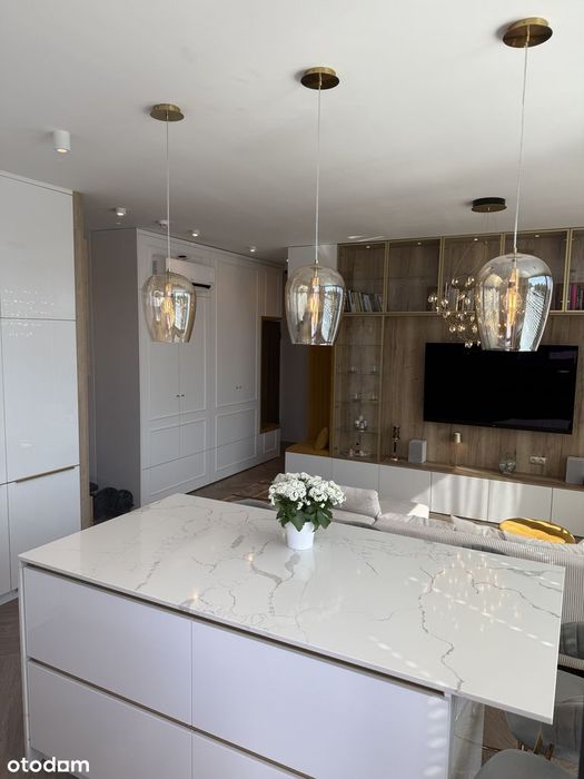 Penthouse z tarasem bezpośrednio!!! - More