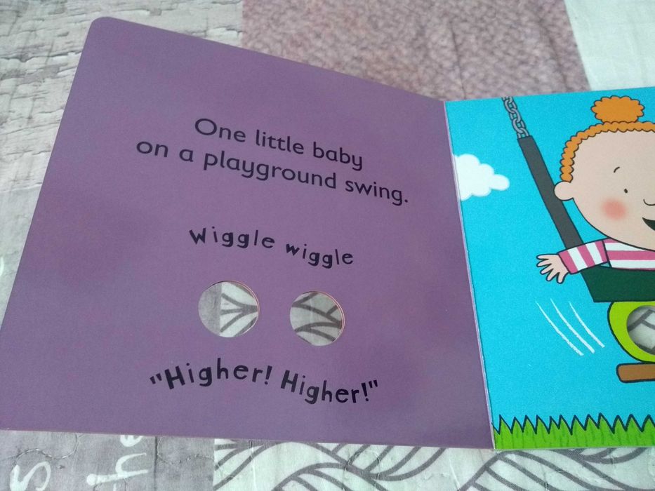Książeczka po angielsku Little Baby's Playtime: A Finger Wiggle Book