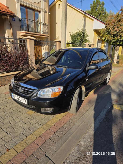 Продам Kia Cerato 1 механика газ бензин