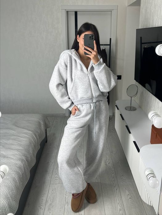 Спортивний костюм жіночий