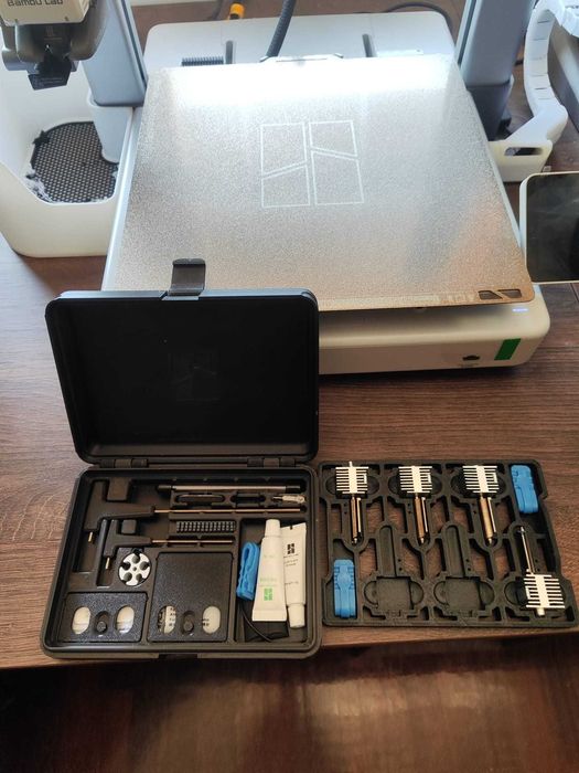 Bambu Lab A1 Combo + extras